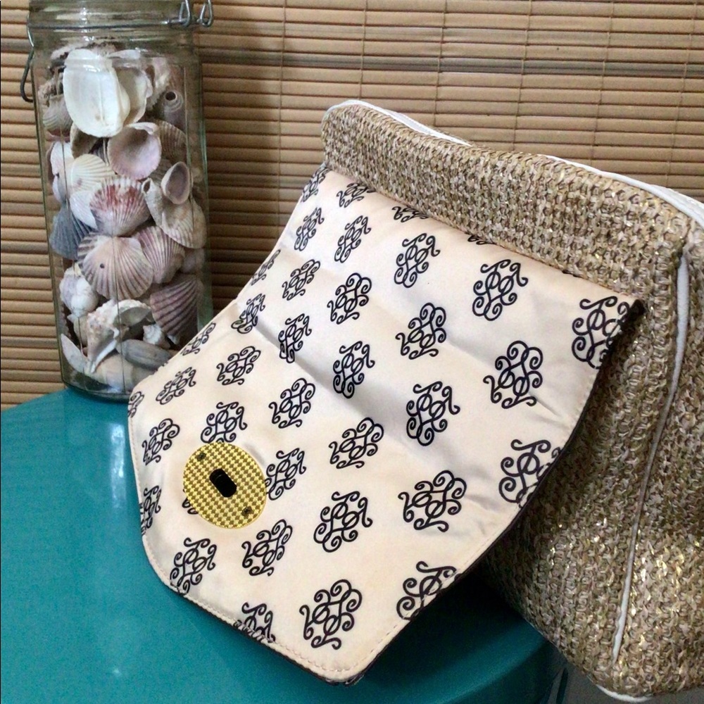 Jessica Simpson GREAT GIFT!! adjustable strap for comfort. - Picture 9 of 16